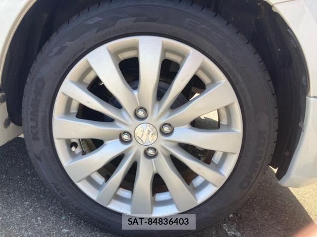Suzuki SWIFT 2011-12 8527634-8