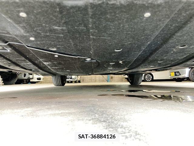 Suzuki SWIFT 2021-05 8527624-28