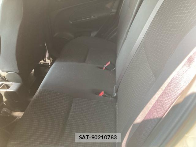Suzuki SWIFT 2015-11 8527635-9