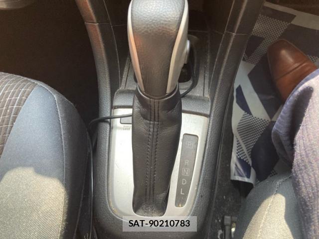 Suzuki SWIFT 2015-11 8527635-17