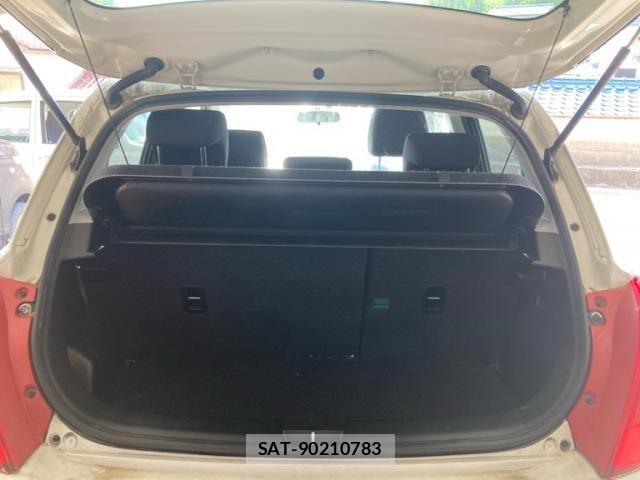 Suzuki SWIFT 2015-11 8527635-8