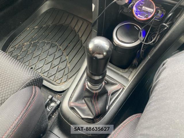 Suzuki SWIFT 2013-12 8527630-13