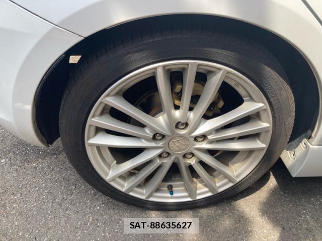 Suzuki SWIFT 2013-12 8527630-3