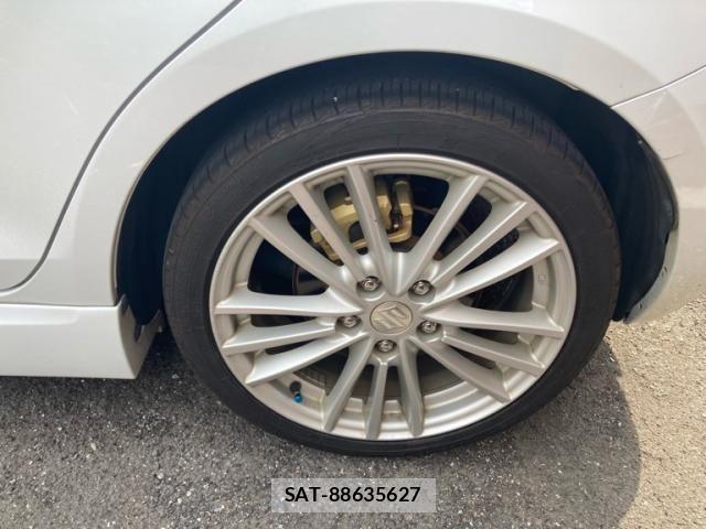 Suzuki SWIFT 2013-12 8527630-4