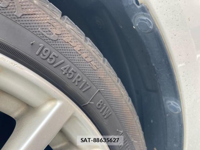 Suzuki SWIFT 2013-12 8527630-6