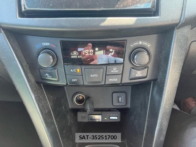 Suzuki SWIFT 2011-12 8563718-14
