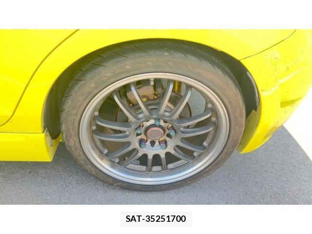 Suzuki SWIFT 2011-12 8563718-18