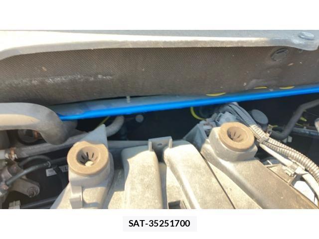 Suzuki SWIFT 2011-12 8563718-27