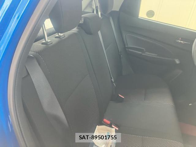 Suzuki SWIFT 2018-01 8563714-12