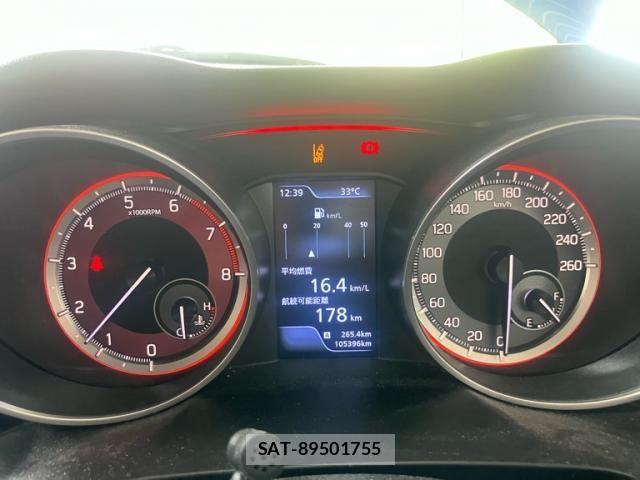 Suzuki SWIFT 2018-01 8563714-18