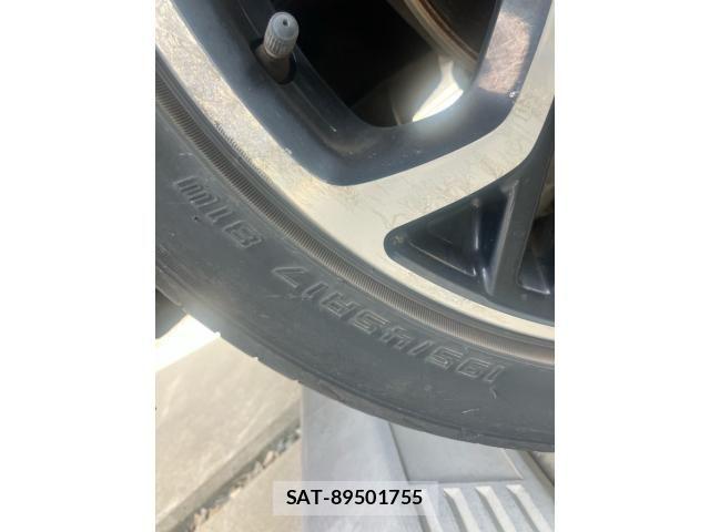 Suzuki SWIFT 2018-01 8563714-6