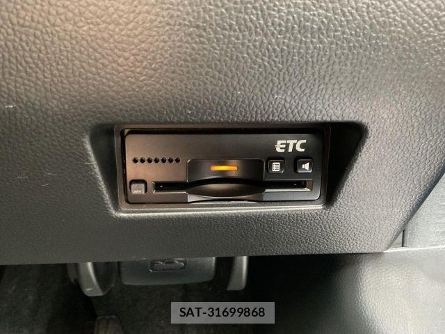 Suzuki SWIFT 2018-09 8563711-23