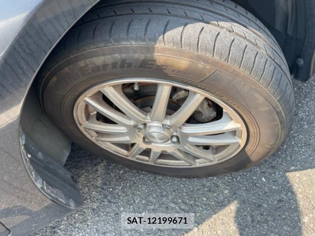 Suzuki SWIFT 2013-08 8563719-17