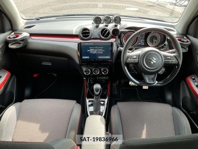 Suzuki SWIFT 2022-12 8563708-1