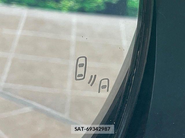Suzuki SWIFT 2023-04 8563712-5