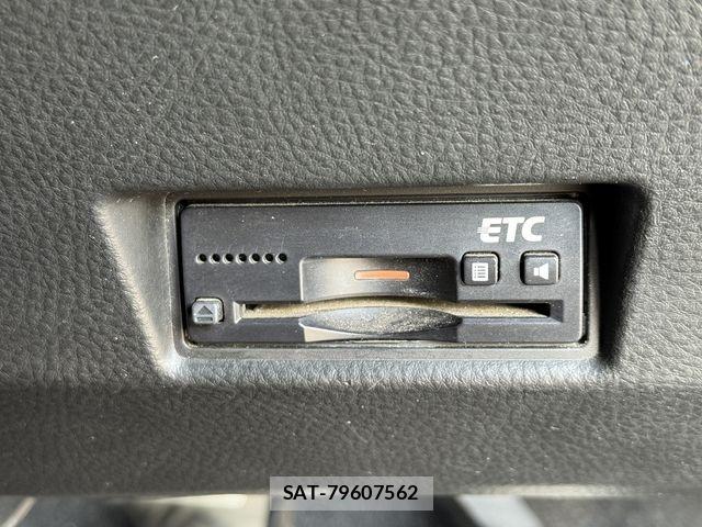 Suzuki SWIFT 2013-01 8563716-4