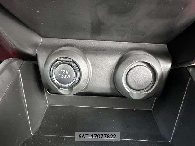 Suzuki SWIFT 2025-06 8563707-16