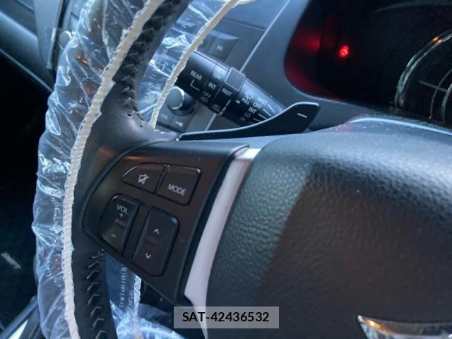 Suzuki SWIFT 2015-10 8629205-14
