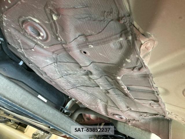Suzuki SWIFT 2023-09 8629198-9