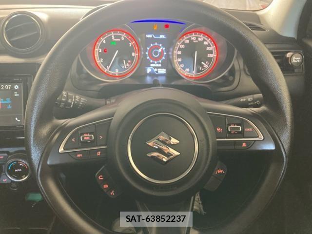 Suzuki SWIFT 2023-09 8629198-15