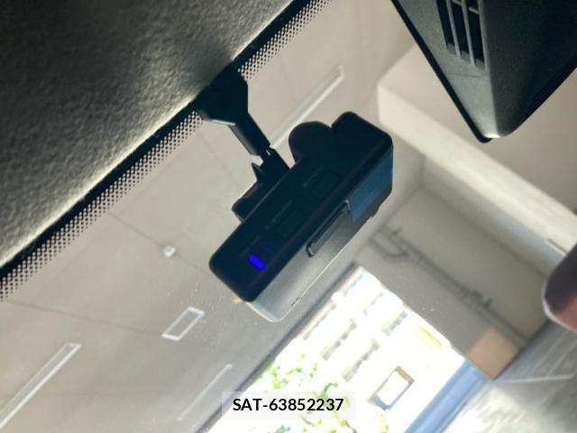 Suzuki SWIFT 2023-09 8629198-19