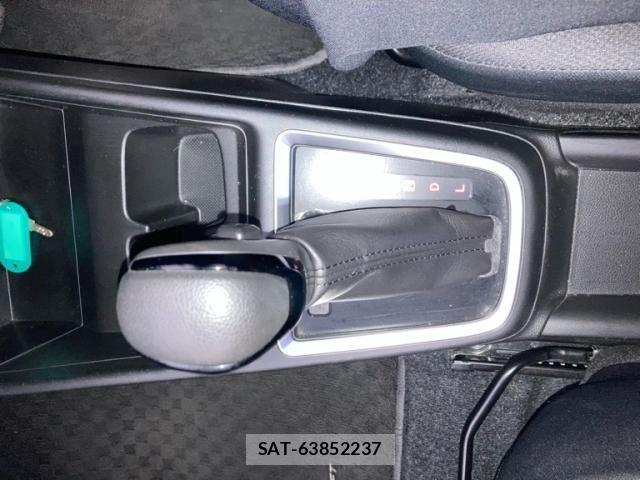 Suzuki SWIFT 2023-09 8629198-22