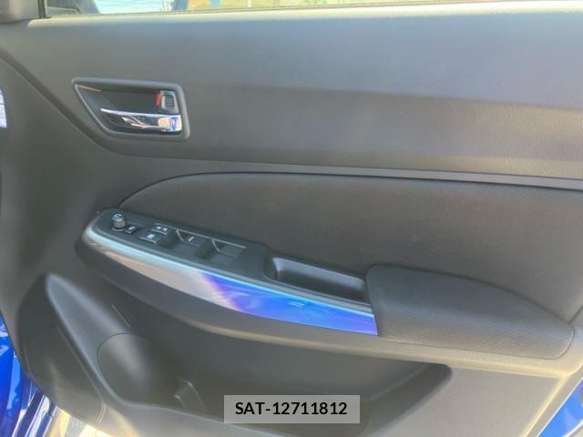 Suzuki SWIFT 2025-11 8629183-13