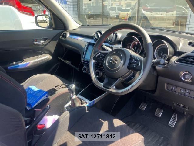Suzuki SWIFT 2025-11 8629183-14
