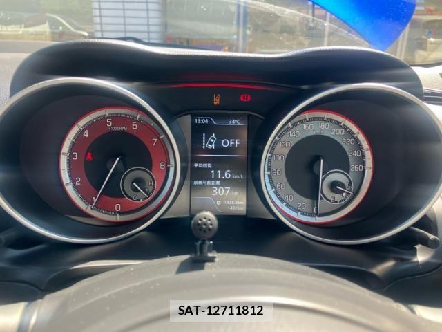 Suzuki SWIFT 2025-11 8629183-20