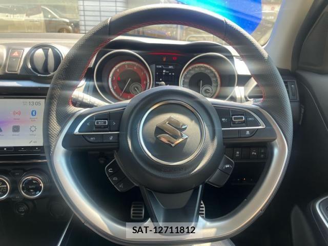 Suzuki SWIFT 2025-11 8629183-21