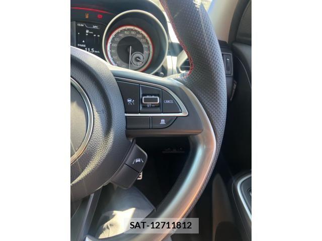 Suzuki SWIFT 2025-11 8629183-23