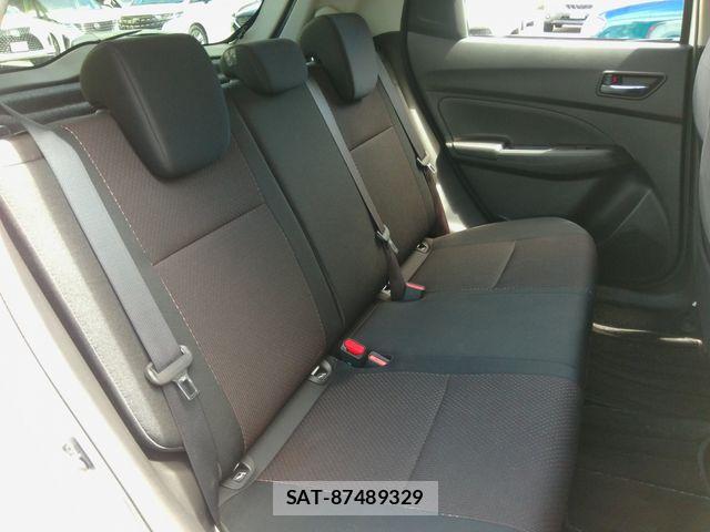 Suzuki SWIFT 2018-03 8629193-17