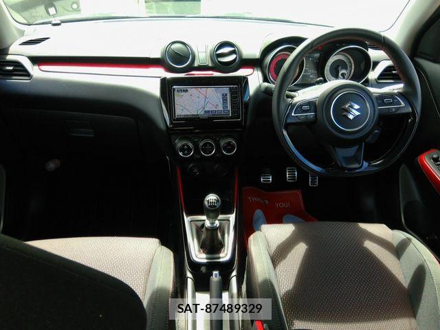 Suzuki SWIFT 2018-03 8629193-1