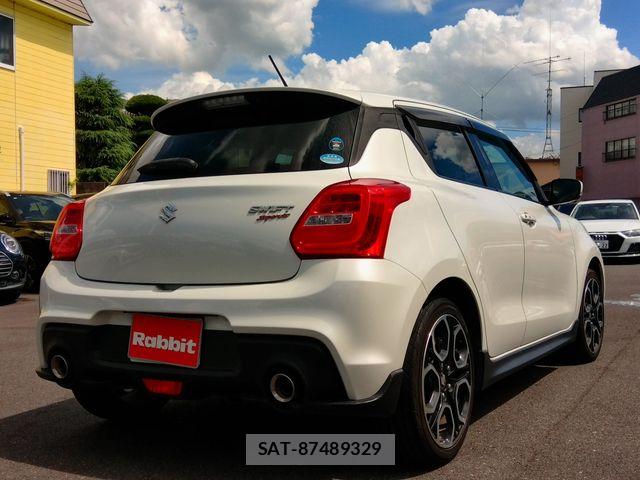 Suzuki SWIFT 2018-03 8629193-6