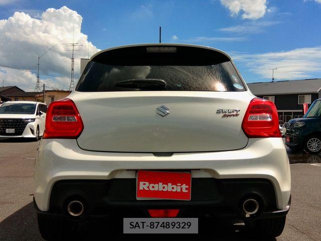 Suzuki SWIFT 2018-03 8629193-7