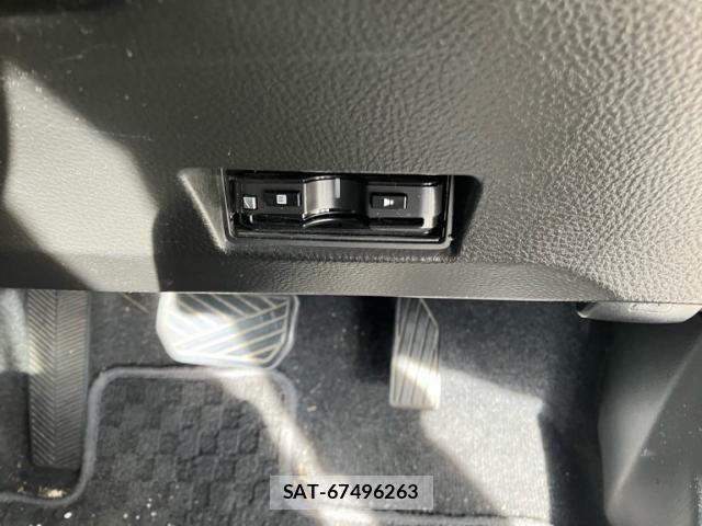 Suzuki SWIFT 2012-05 8629218-17