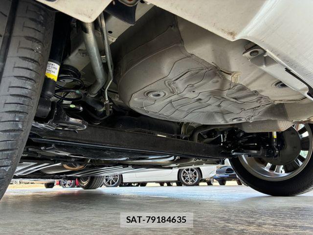 Suzuki SWIFT 2019-04 8629194-25