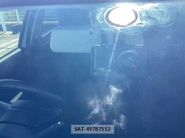 Suzuki SWIFT 2019-06 8629196-15