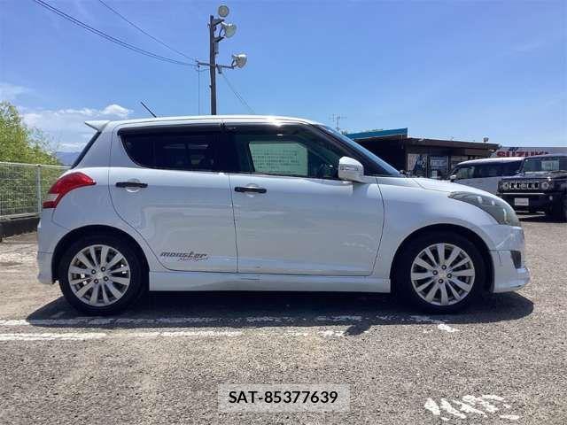 Suzuki SWIFT 2013-01 8629208-11