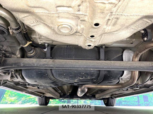 Suzuki SWIFT 2013-01 8629210-19