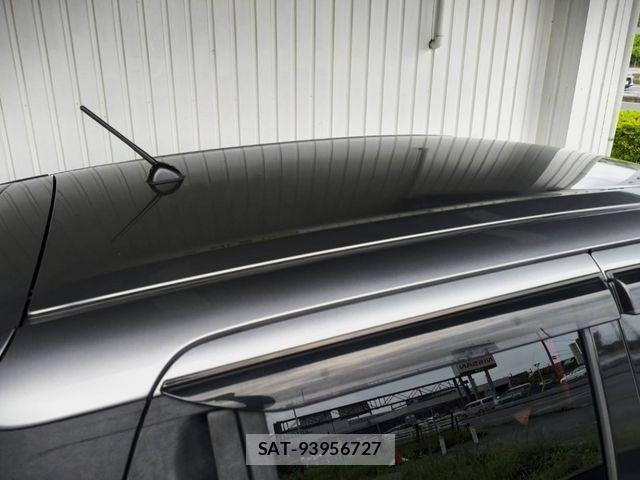 Suzuki SWIFT 2018-06 8629192-23