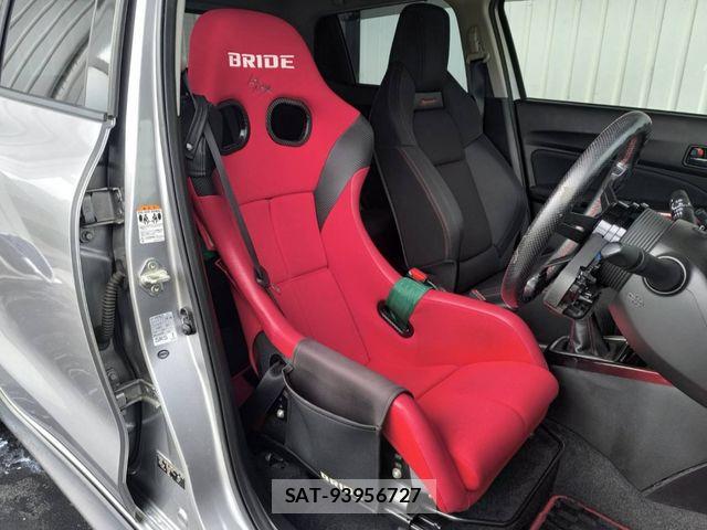 Suzuki SWIFT 2018-06 8629192-6