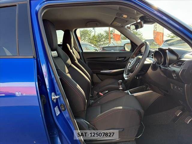 Suzuki SWIFT 2025-11 8661855-15
