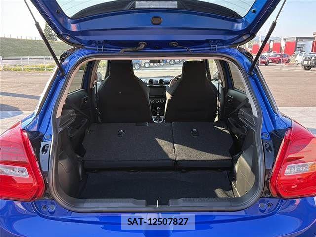 Suzuki SWIFT 2025-11 8661855-20