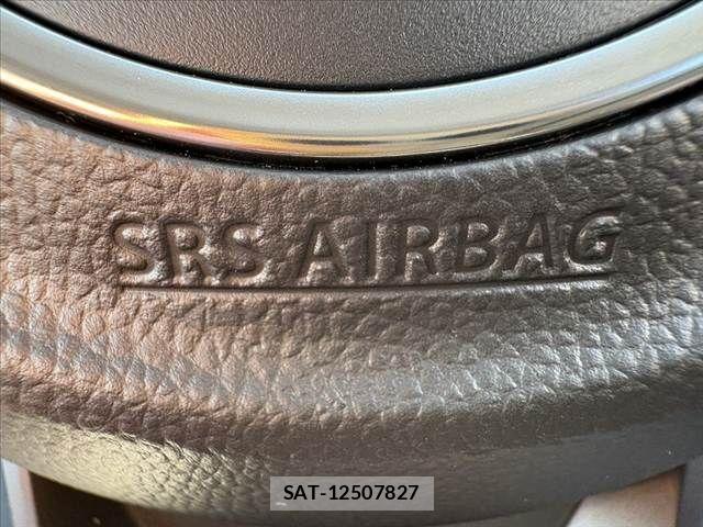 Suzuki SWIFT 2025-11 8661855-26