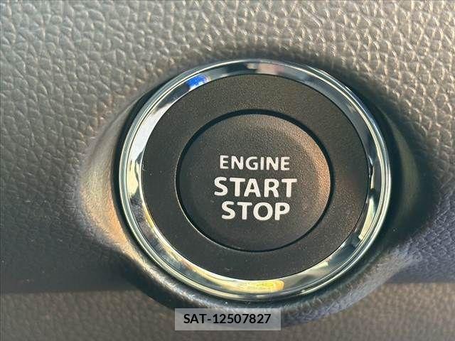 Suzuki SWIFT 2025-11 8661855-2