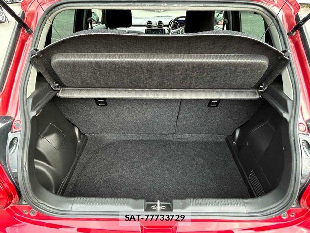 Suzuki SWIFT 2021-03 8661866-18