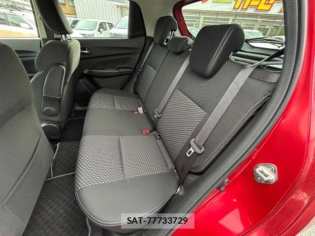 Suzuki SWIFT 2021-03 8661866-19