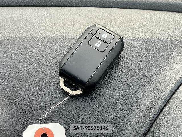 Suzuki SWIFT 2017-05 8661869-23