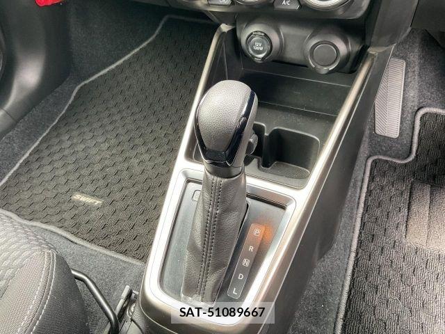 Suzuki SWIFT 2020-02 8666997-24